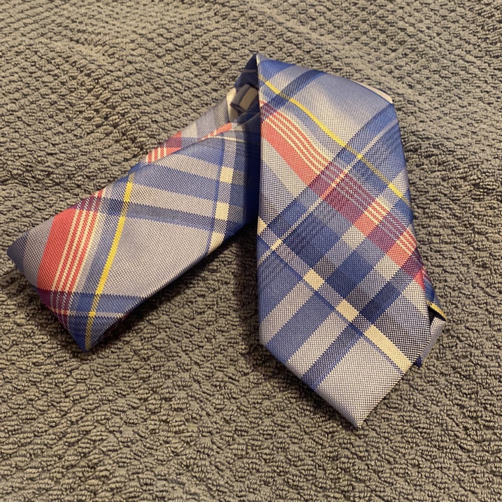Izod Tie ~ blue with a coral/pink & yellow stripes! Beautiful colors!! - Picture 8 of 8